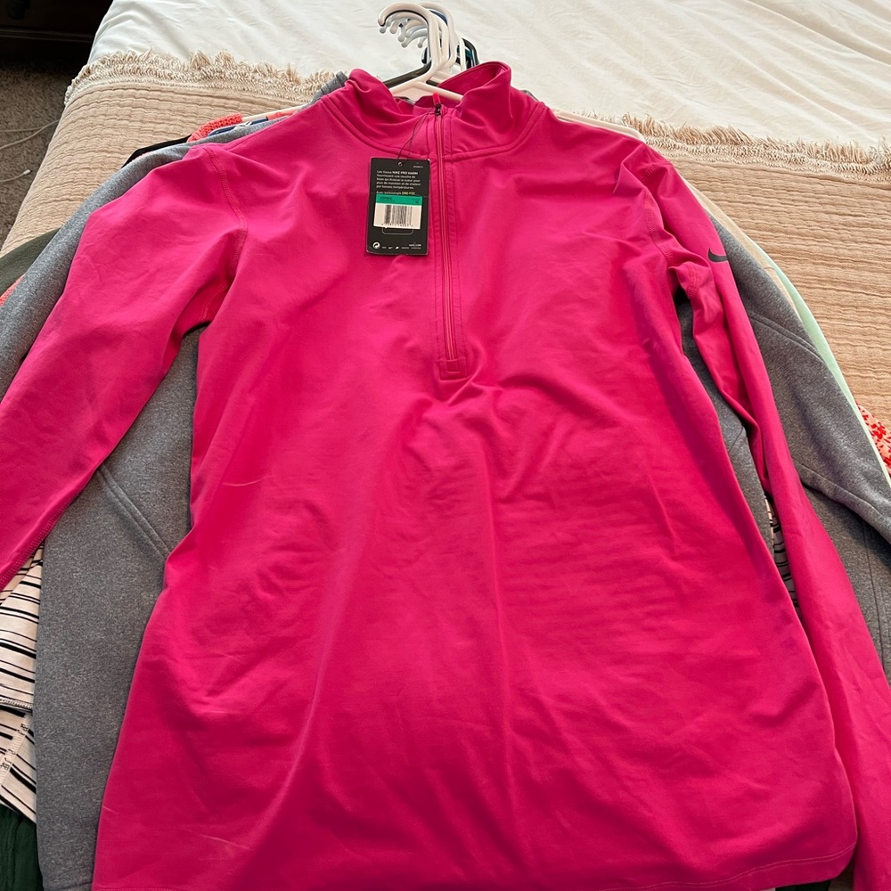 Nike pullover
